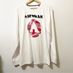 NWOT Airwalk long sleeve classic fit crew neck